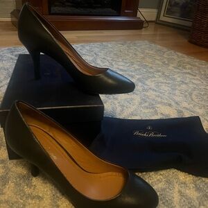 Brooks Brothers Women's Navy Heels with dust bag. Calfskin classic pumps